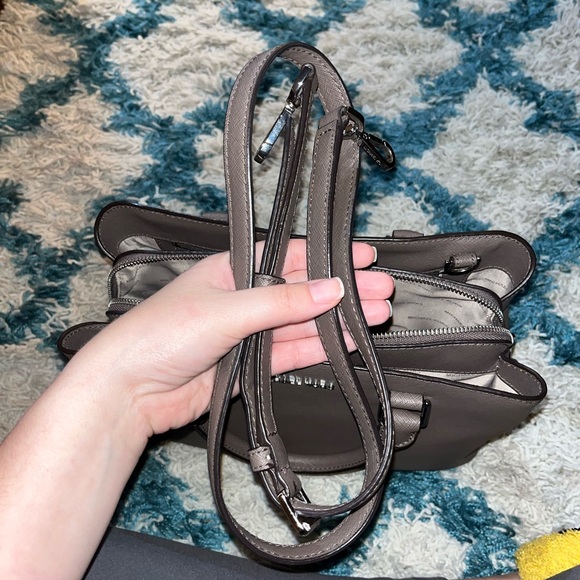 Michael Kors purse - Picture 9 of 9